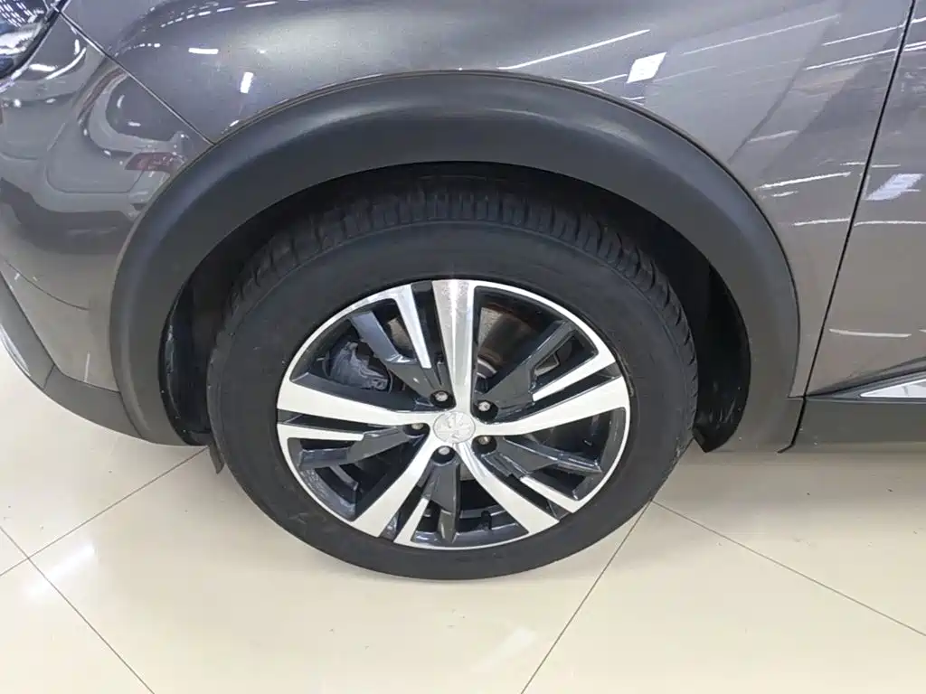Peugeot 5008 — фото 23
