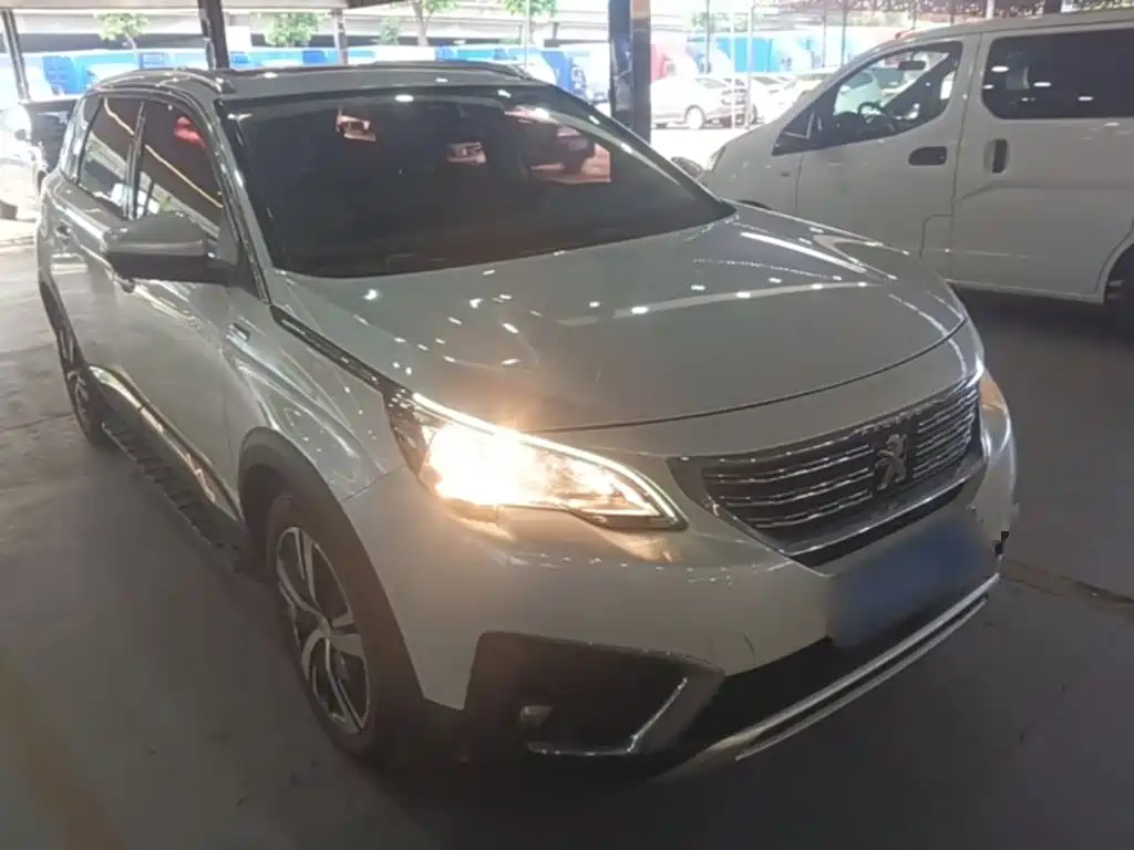 Peugeot 5008 — фото 4