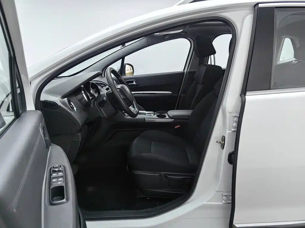 Peugeot 3008 — фото 10