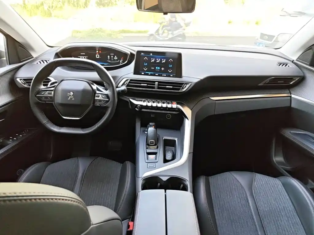 Peugeot 4008 — фото 10