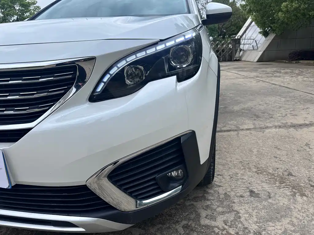 Peugeot 5008 — фото 4