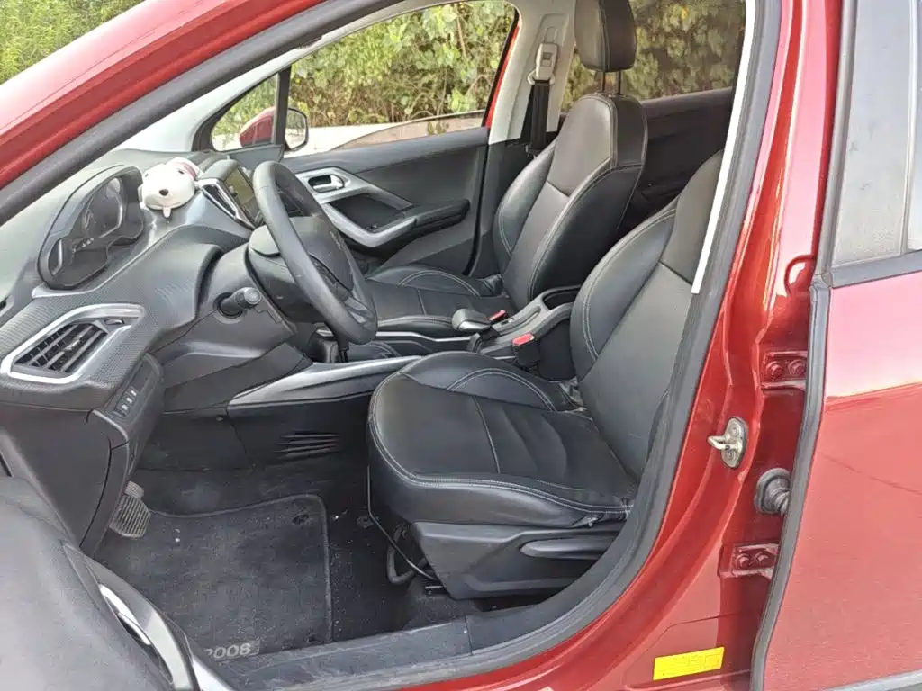 Peugeot 2008 — фото 15