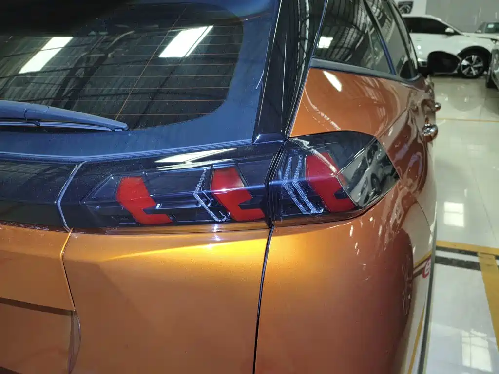Peugeot 2008 — фото 8