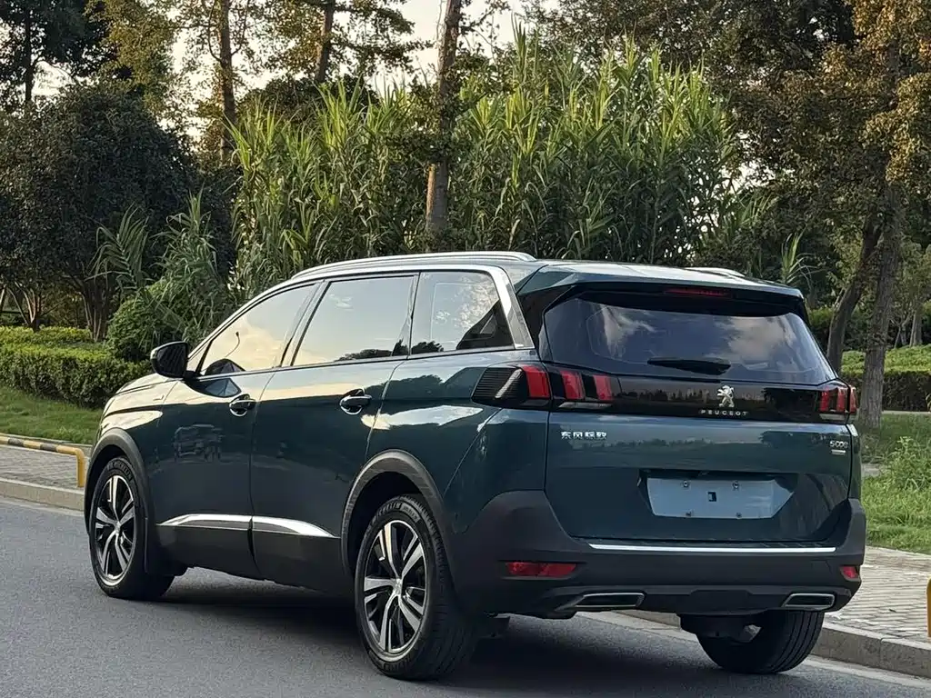 Peugeot 5008 — фото 4