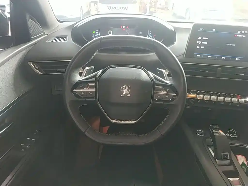 Peugeot 4008 — фото 11