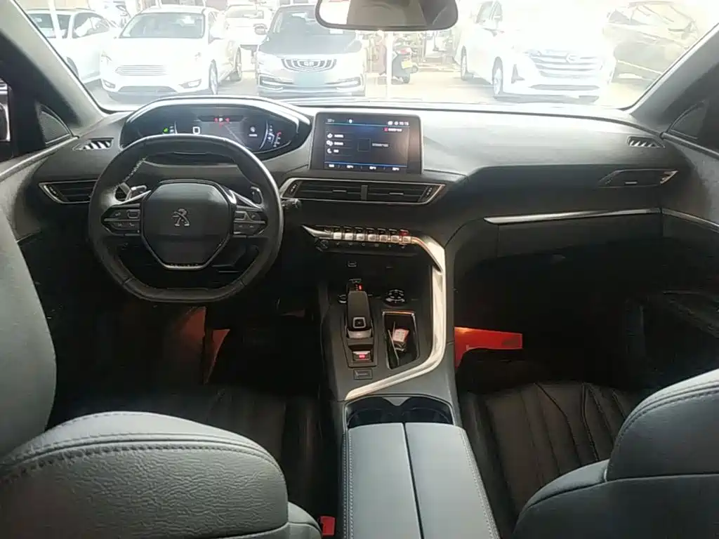 Peugeot 4008 — фото 10