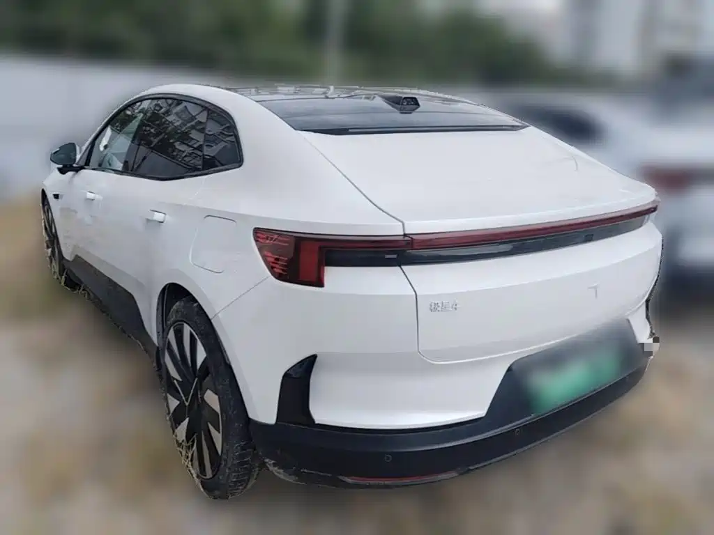 Polestar Polestar 4 — фото 7