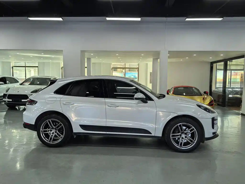 Porsche Macan — фото 4