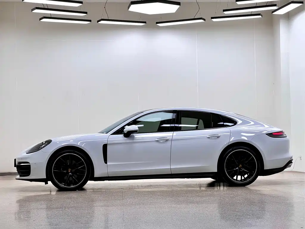 Porsche Panamera — фото 4