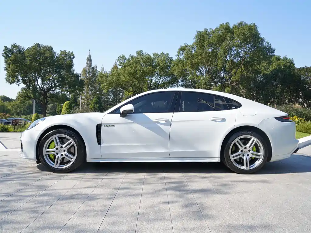 Porsche Panamera Hybrid — фото 3