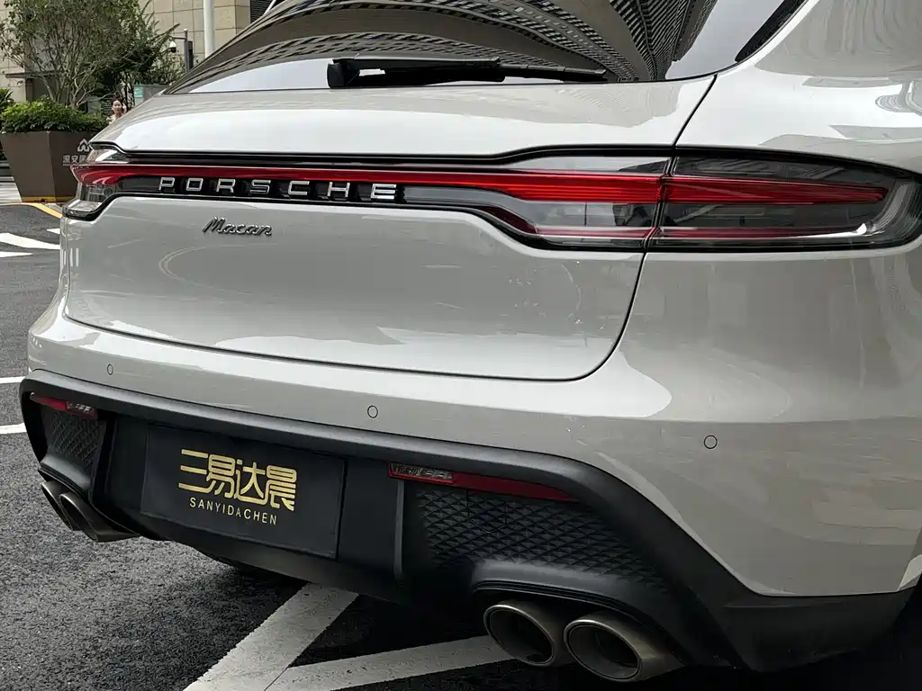 Porsche Macan — фото 18