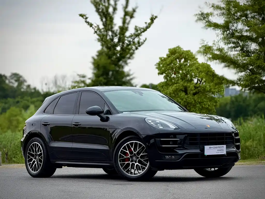 Porsche Macan — фото 6