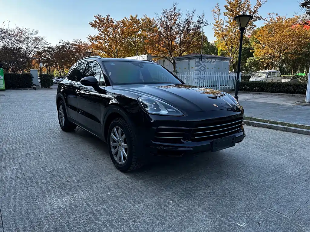 Porsche Cayenne — фото 2
