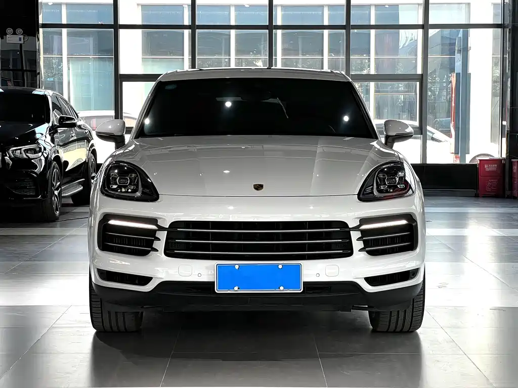 Porsche Cayenne — фото 2