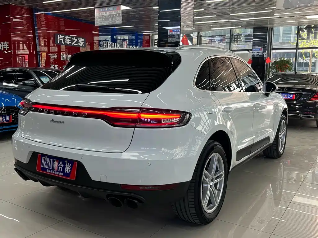 Porsche Macan — фото 5