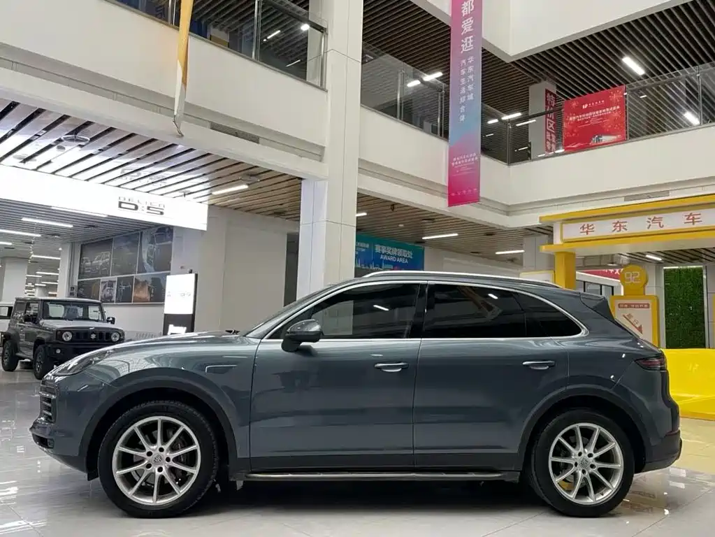 Porsche Cayenne — фото 5