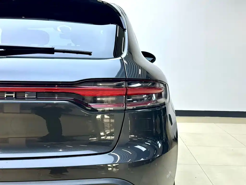 Porsche Macan — фото 8