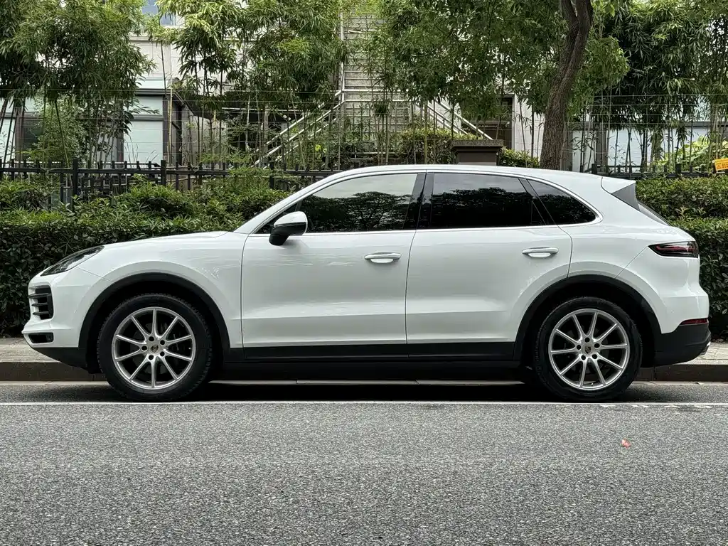 Porsche Cayenne — фото 3