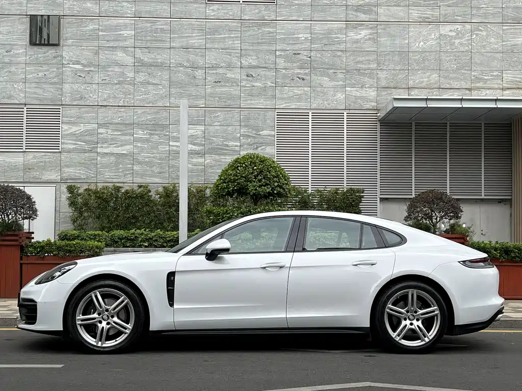 Porsche Panamera — фото 3