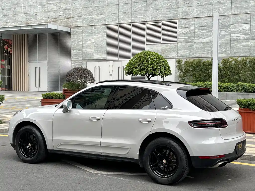 Porsche Macan — фото 4