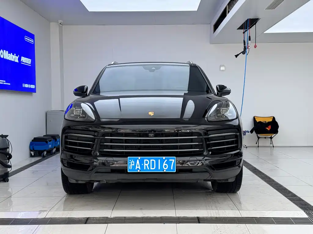 Porsche Cayenne — фото 2