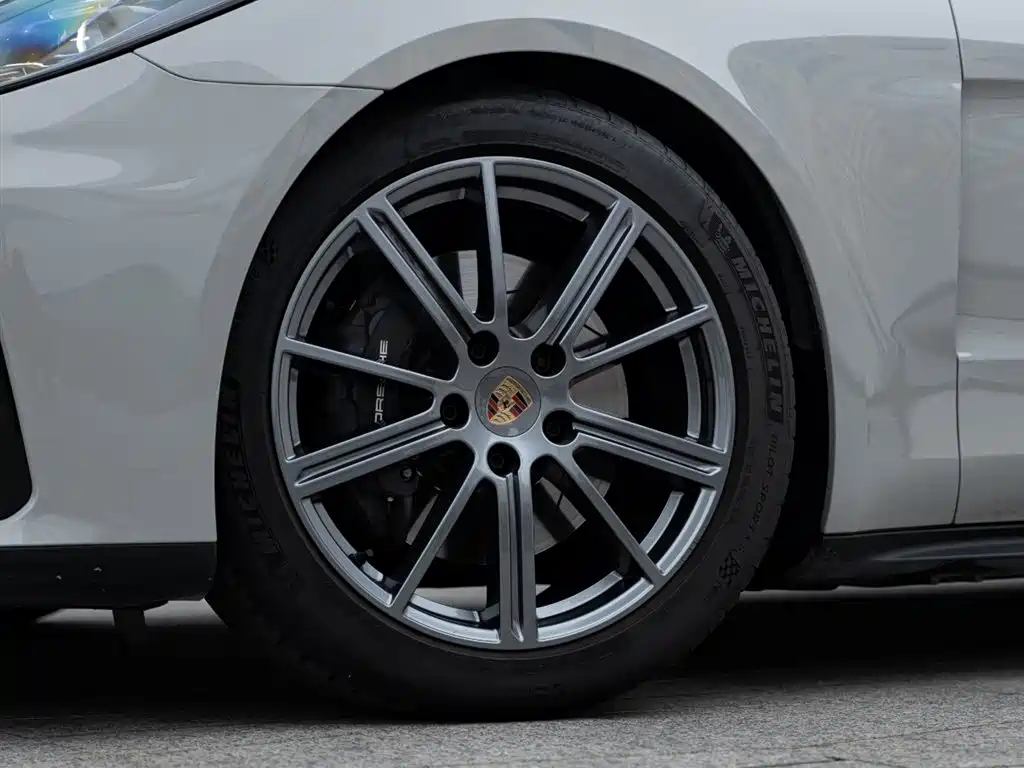Porsche Panamera — фото 8