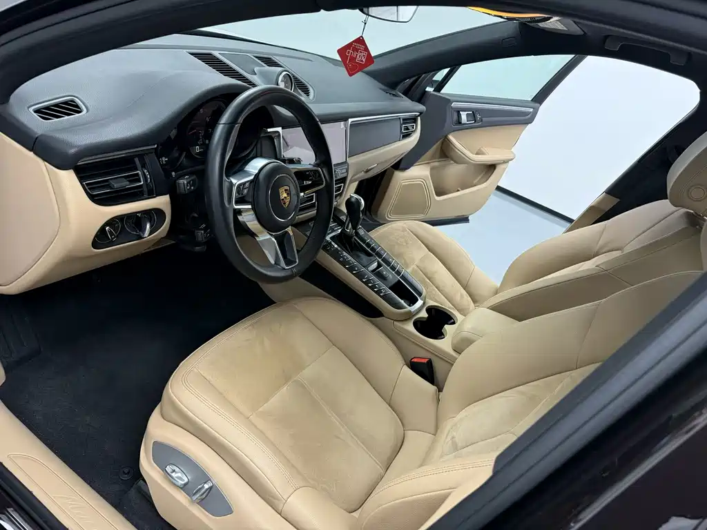 Porsche Macan — фото 8