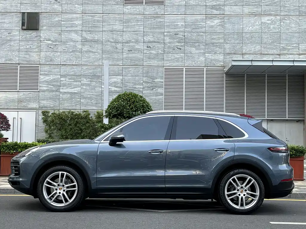 Porsche Cayenne — фото 3