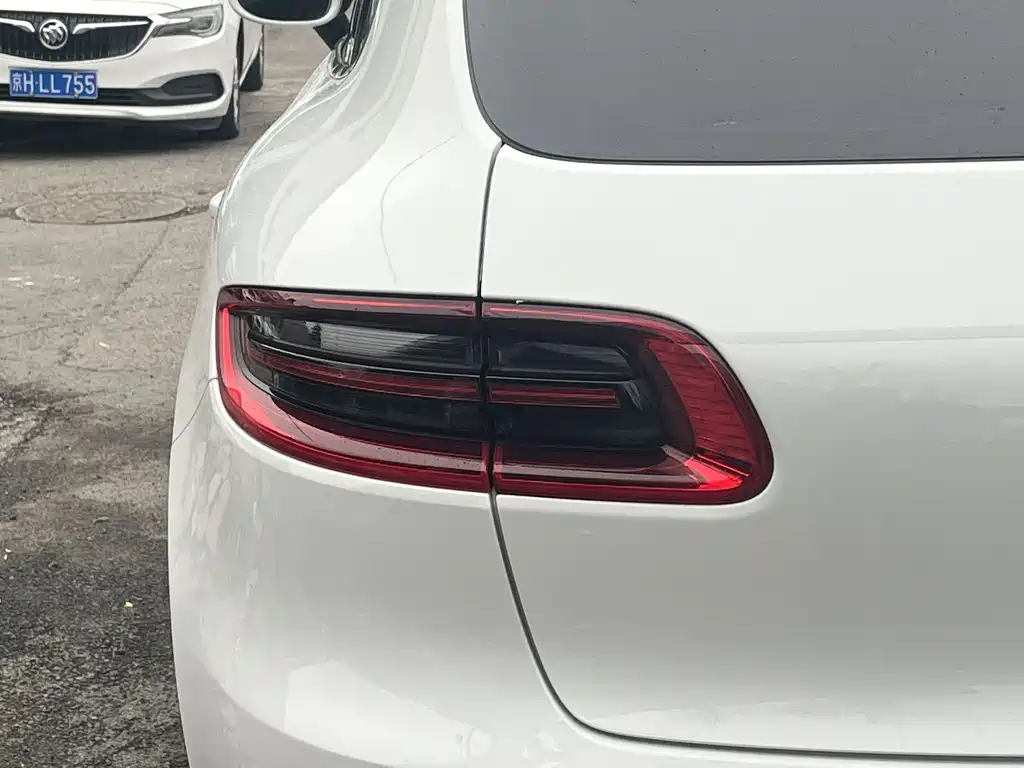 Porsche Macan — фото 4