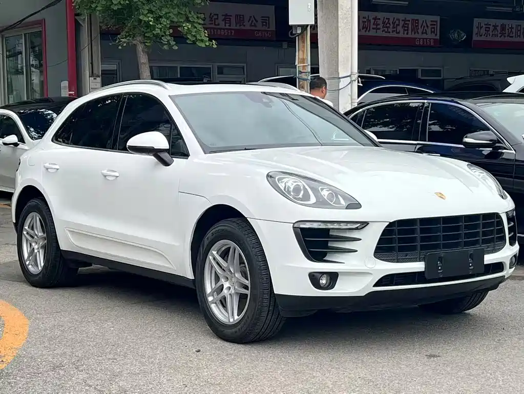 Porsche Macan — фото 9