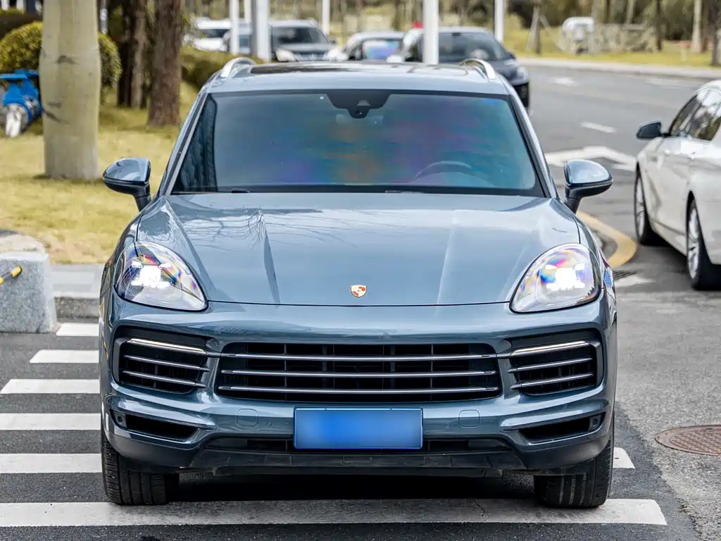 Porsche Cayenne — фото 2