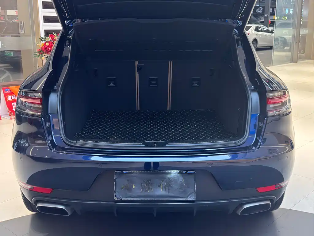 Porsche Macan — фото 30