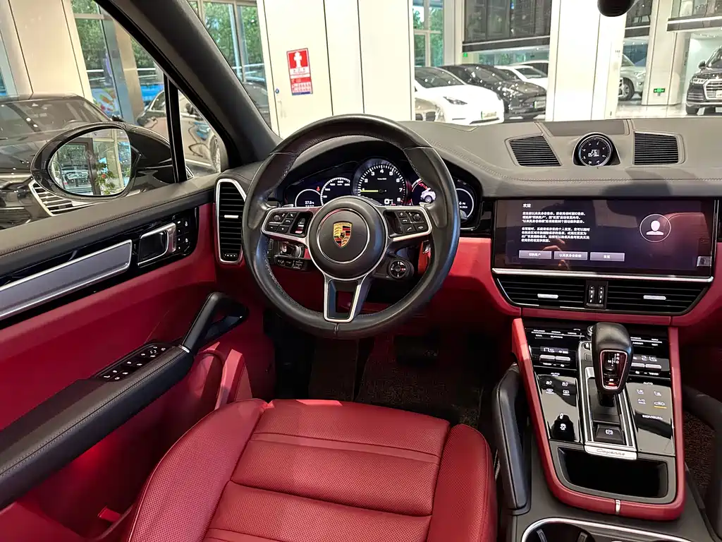 Porsche Cayenne Hybrid — фото 6
