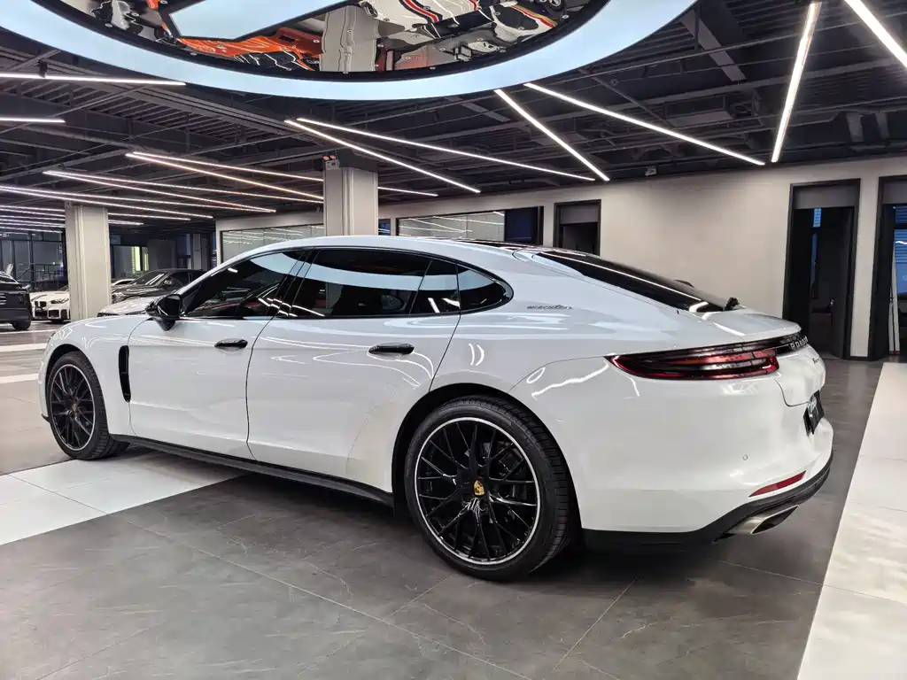 Porsche Panamera — фото 4