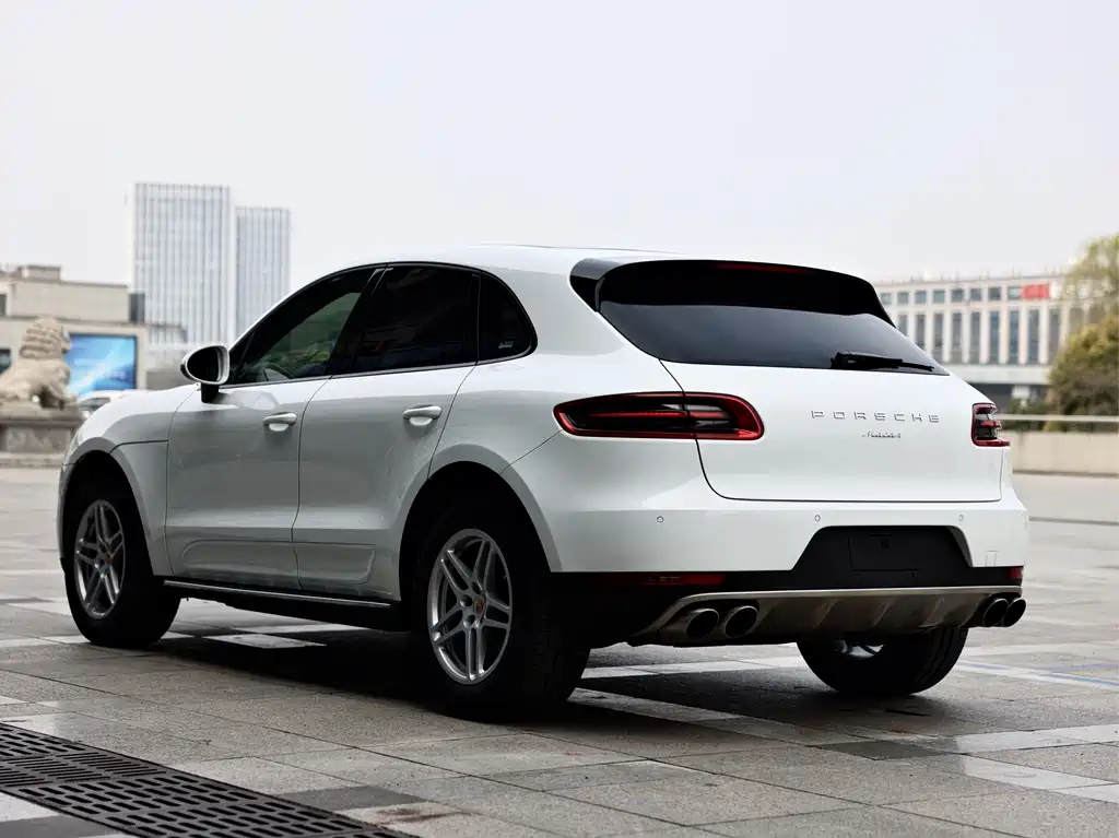 Porsche Macan — фото 6
