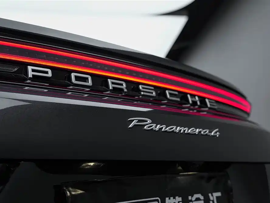 Porsche Panamera — фото 6