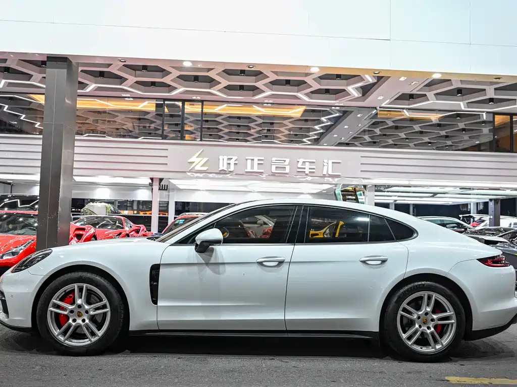 Porsche Panamera — фото 3