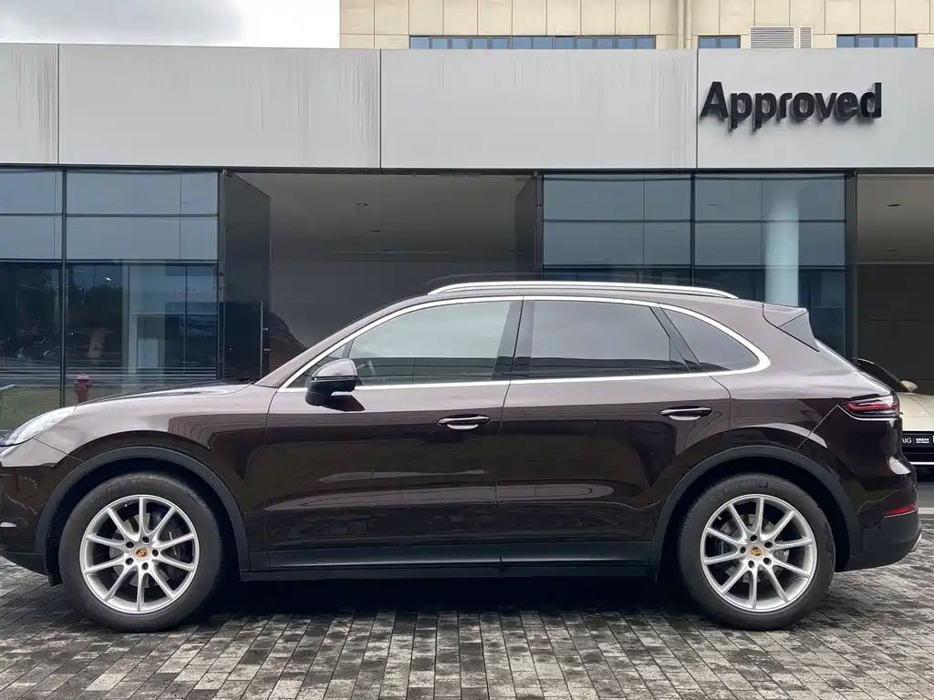Porsche Cayenne — фото 4