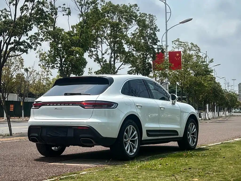 Porsche Macan — фото 7
