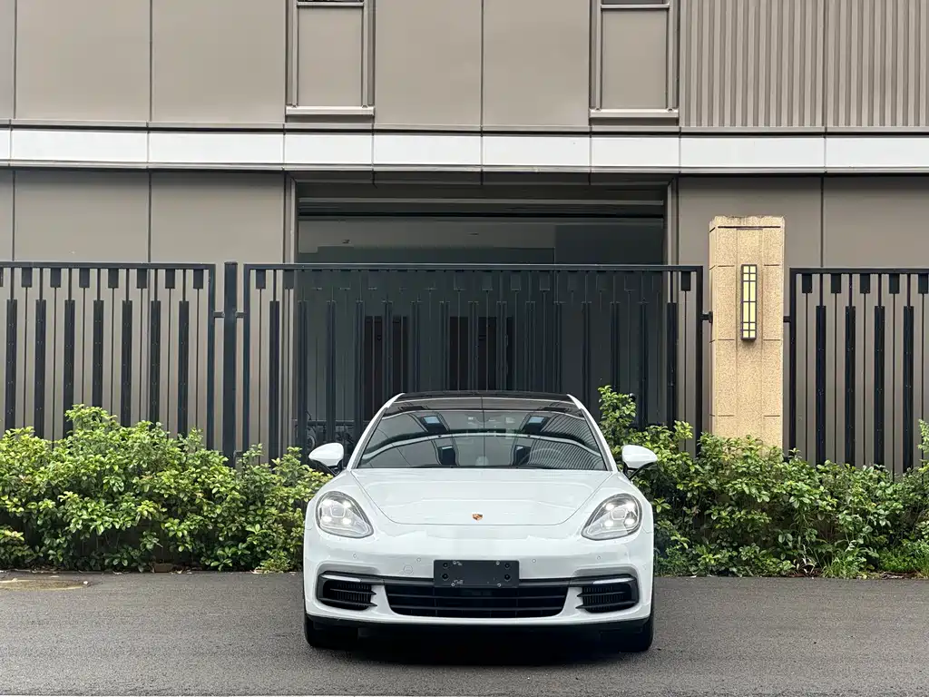 Porsche Panamera — фото 2