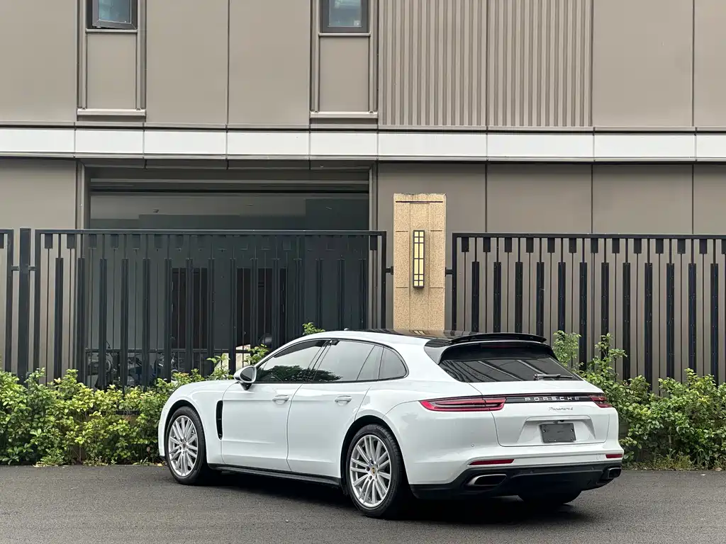 Porsche Panamera — фото 6