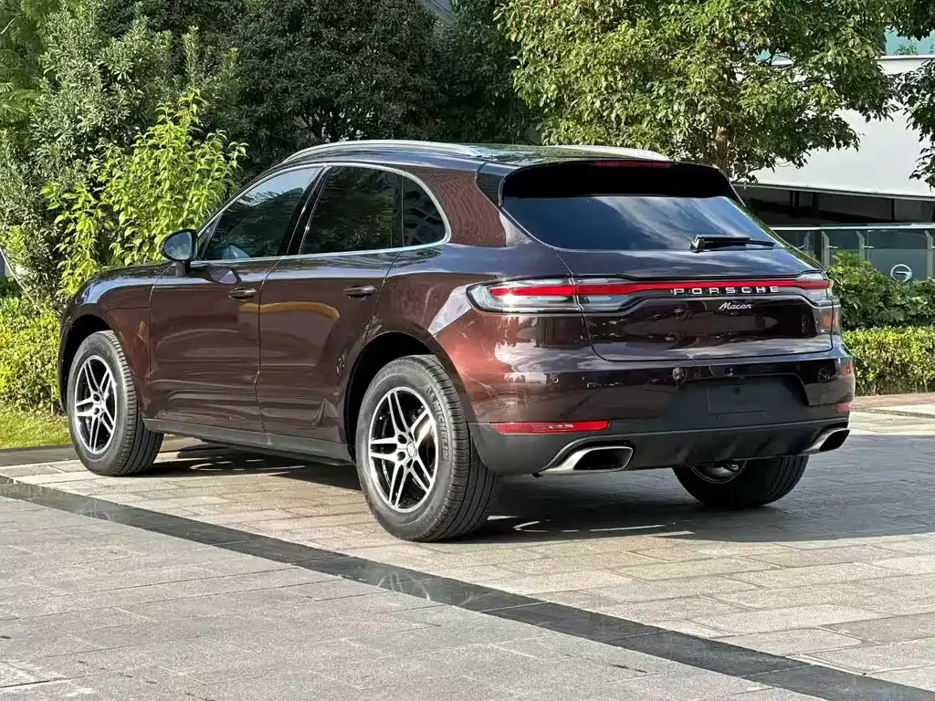 Porsche Macan — фото 7