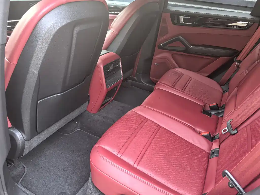 Porsche Cayenne Hybrid — фото 13