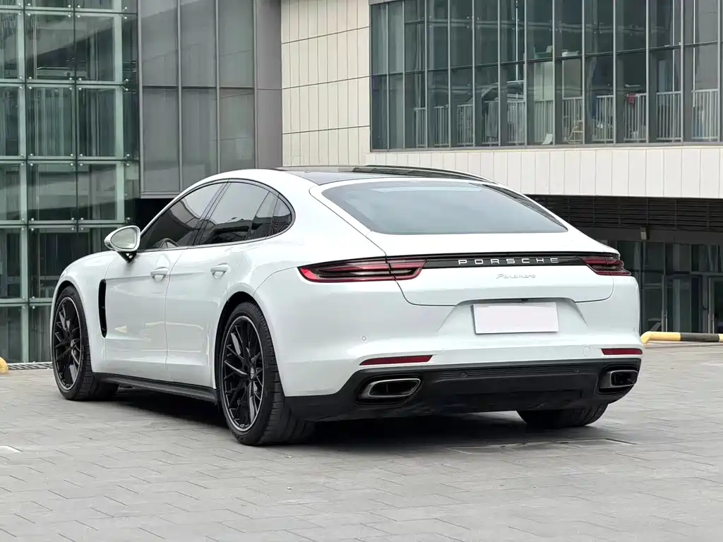 Porsche Panamera — фото 7