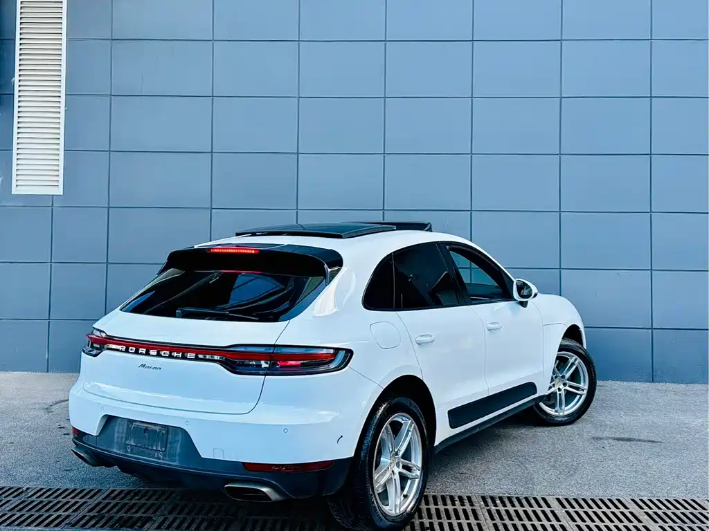 Porsche Macan — фото 7