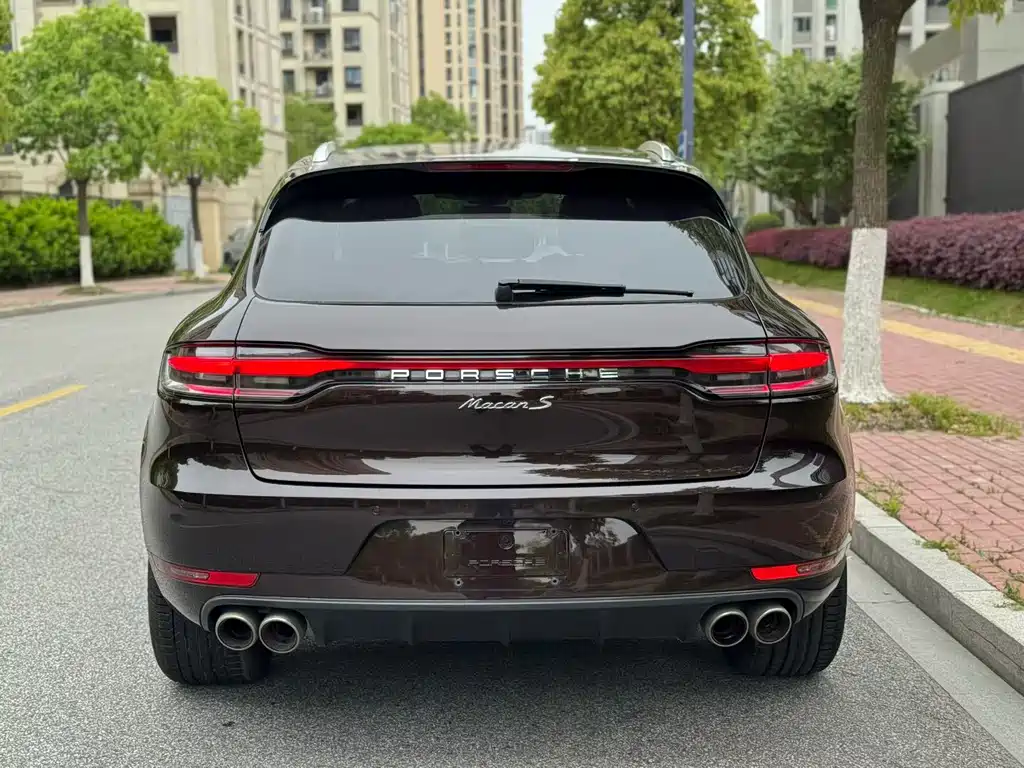 Porsche Macan — фото 13