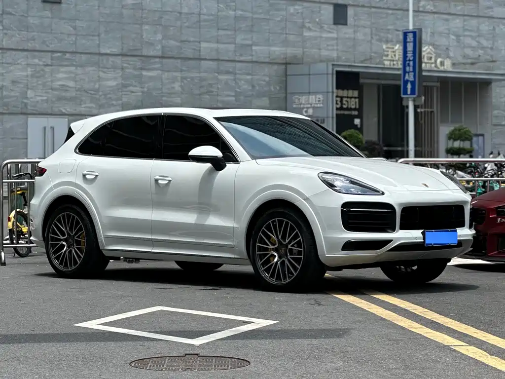 Porsche Cayenne — фото 3