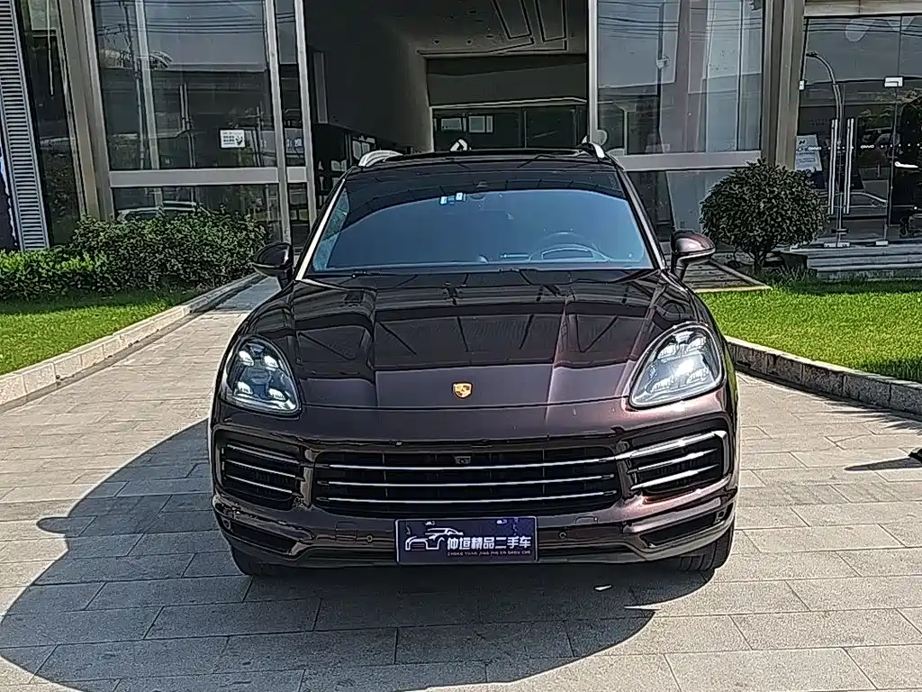 Porsche Cayenne — фото 2