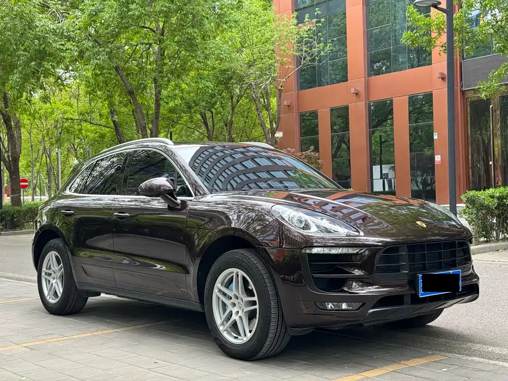 Porsche Macan — фото 3