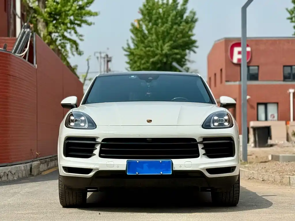 Porsche Cayenne — фото 2